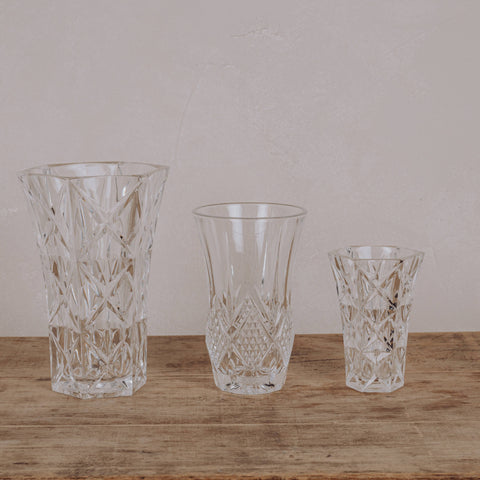 Vase en verre ciselé incolore Divers