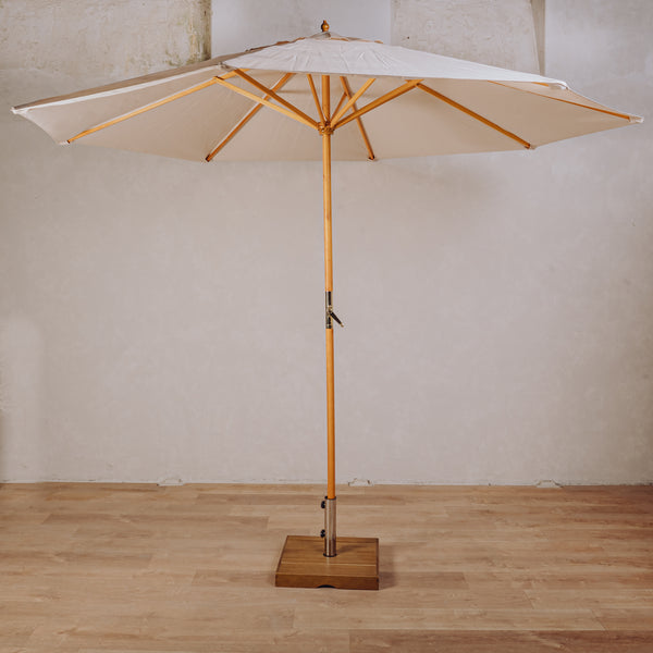 Parasol beige et pied lesté bois